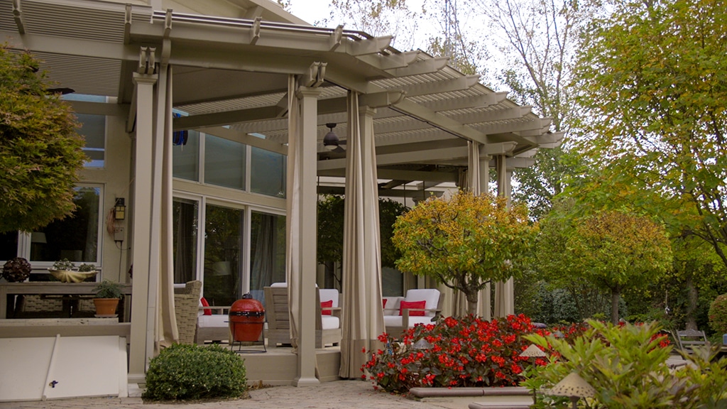 Pergola, Free Standing, Florentine Columns, Sandstone, Outside View, Daytime